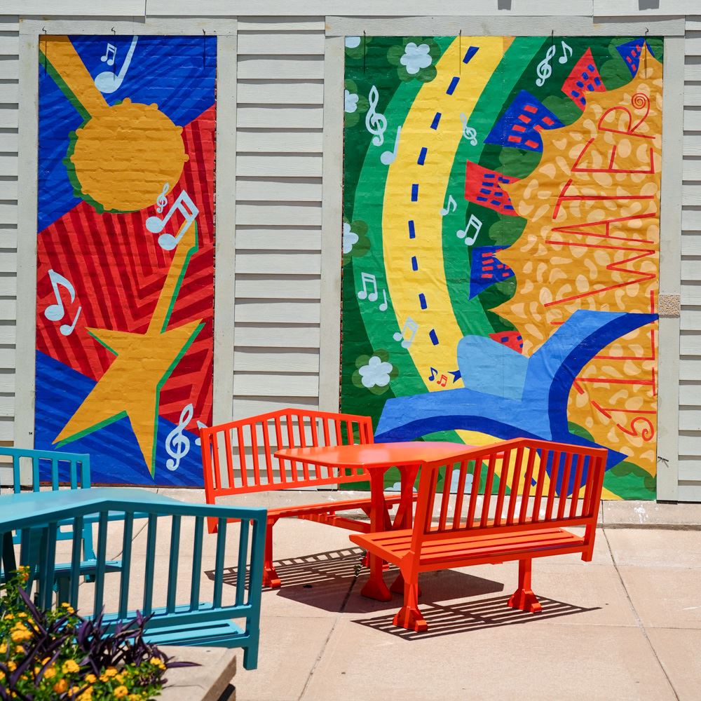 Chris Salmon Plaza Mural - Flying to the Future