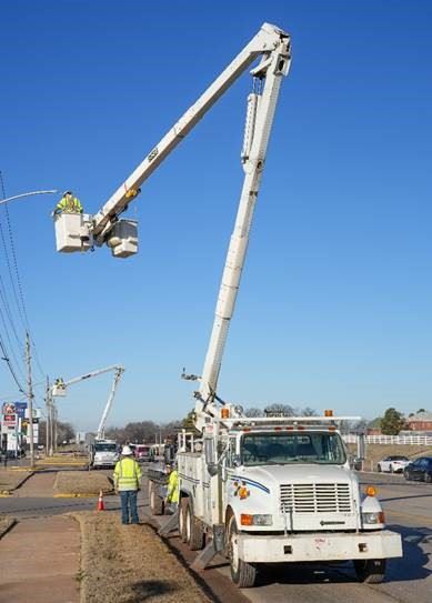 Stillwater Electric Utility LED Street Light Fixture Installation